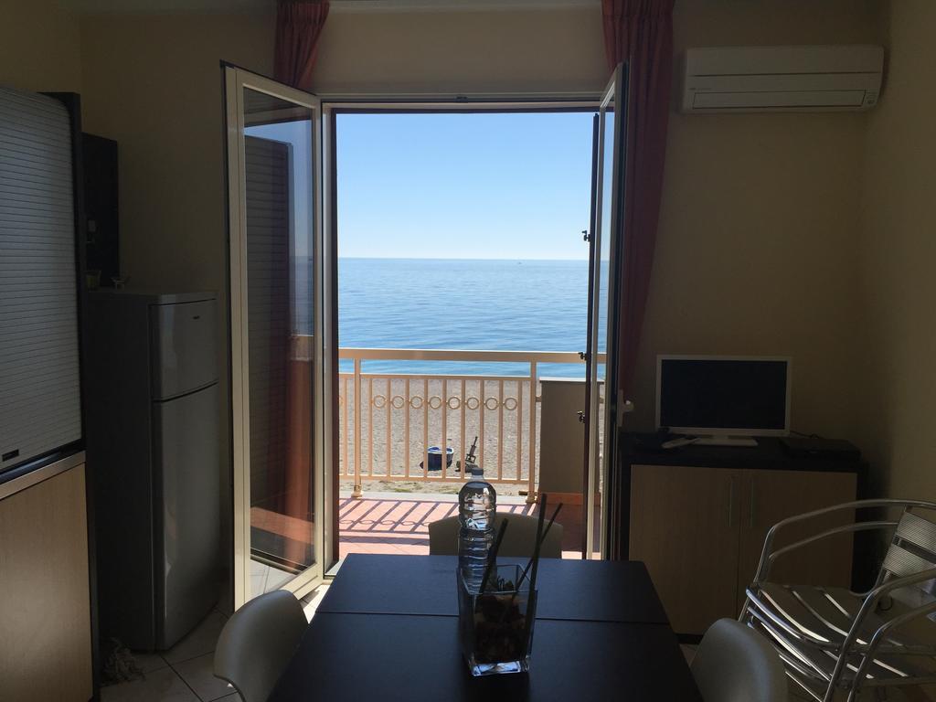 Casa Vacanze Samira Fondachello Kültér fotó
