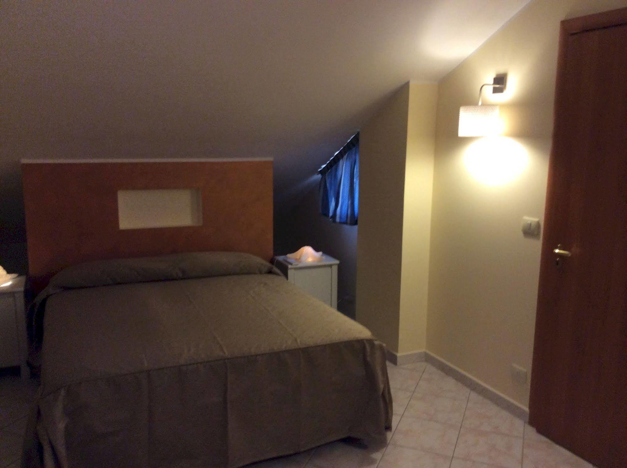 Casa Vacanze Samira Fondachello Kültér fotó